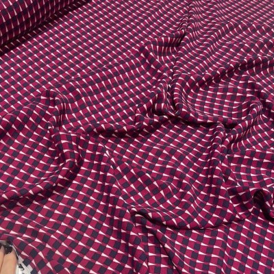 photo_5267241355610624743_y