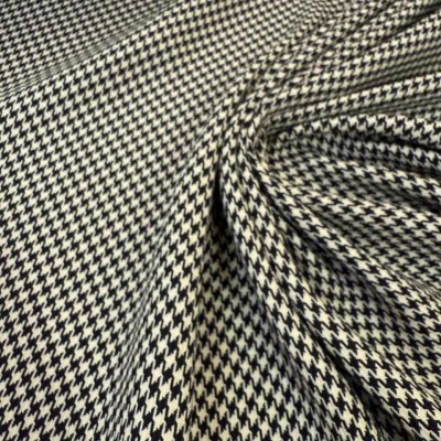 photo_5267241355610624764_y